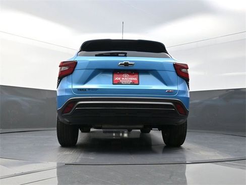 Used 2025 Chevrolet Trax RS w/ Sunroof Package image 35