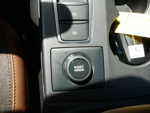 Used 2025 Ford Bronco Sport Outer Banks w/ Outer Banks Tech Package+ AWD/4WD image 30