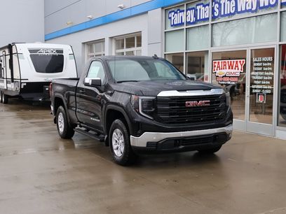New 2025 GMC Sierra 1500 Pro w/ Pro Value Package