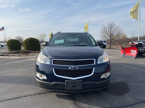 Used 2012 Chevrolet Traverse LS image 2