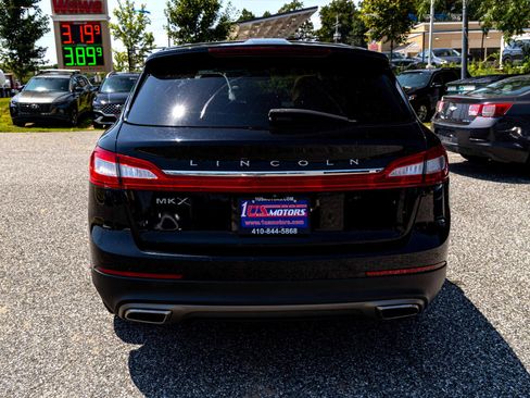 Used 2017 Lincoln MKX Select image 5