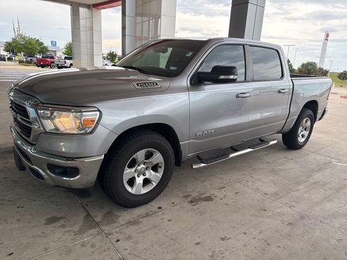 Used 2019 RAM 1500 Big Horn RWD image 1