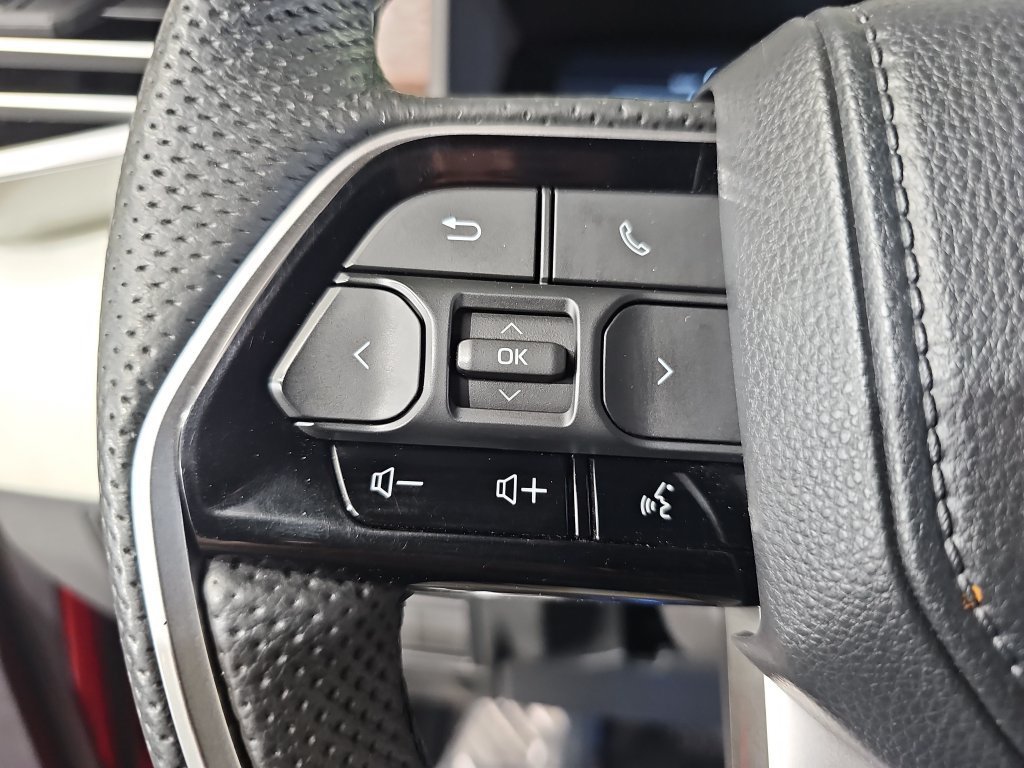 Used 2023 Toyota Sequoia Capstone AWD/4WD image 20