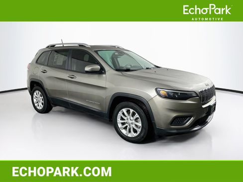 Used 2021 Jeep Cherokee Latitude FWD image 1