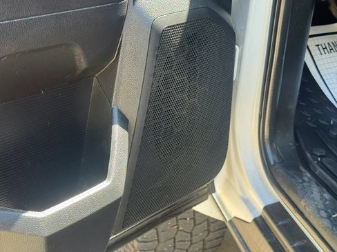 Used 2017 RAM 3500 Tradesman w/ Chrome Appearance Group AWD/4WD image 13