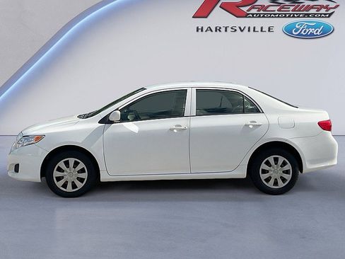 Used 2010 Toyota Corolla LE FWD image 7