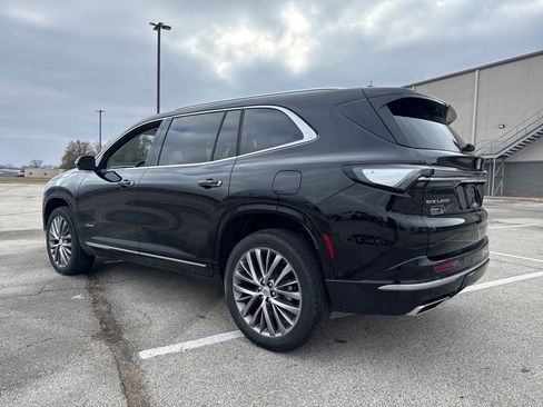 New 2026 Buick Enclave Avenir w/ Super Cruise Package image 3