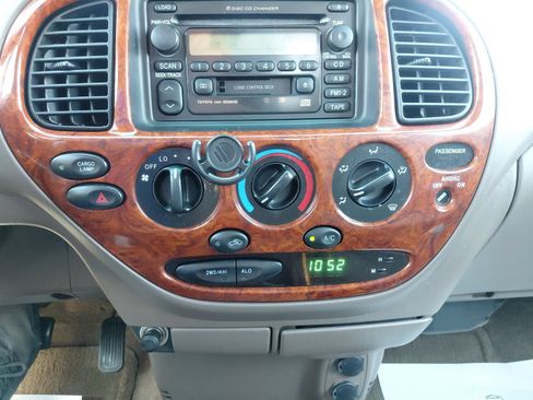 Used 2001 Toyota Tundra Limited w/ Off-Road Pkg AWD/4WD image 36