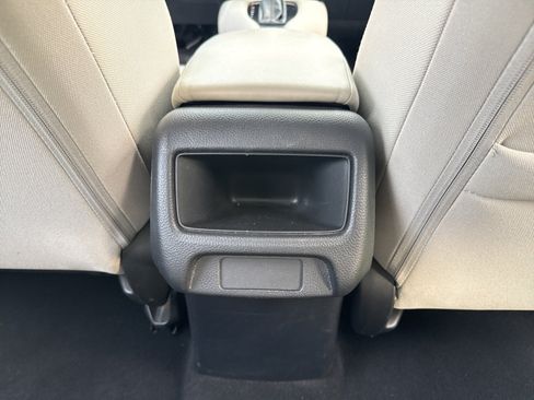Used 2024 Honda HR-V LX image 28