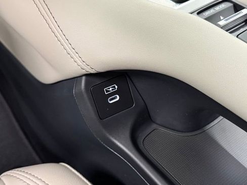 New 2026 Honda HR-V EX-L image 35