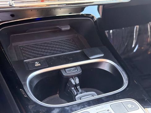 Used 2025 Mercedes-Benz CLA 250 image 23