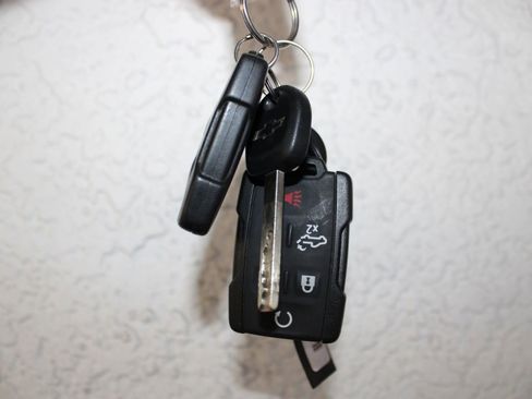 Used 2021 Chevrolet Silverado 1500 Custom image 43