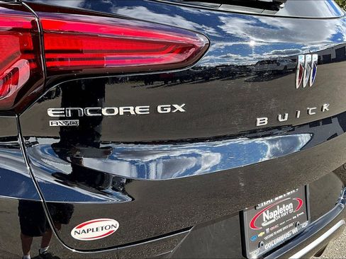 Used 2024 Buick Encore GX Sport Touring w/ Comfort Package image 8