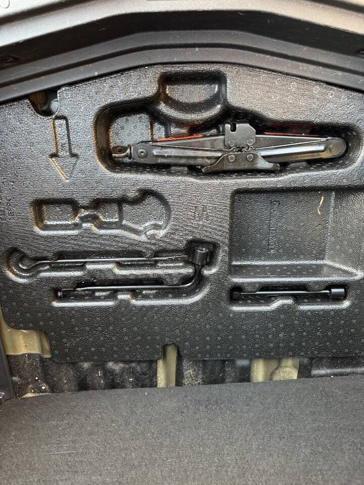 Used 2015 Nissan Versa Note S Plus FWD image 18