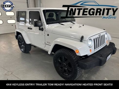 Used 2017 Jeep Wrangler Sahara w/ Dual Top Group AWD/4WD image 1