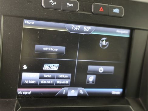 Used 2015 Ford F150 Platinum w/ Equipment Group 701A Luxury image 8