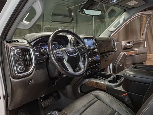 Used 2021 GMC Sierra 3500 Denali w/ Denali Ultimate Package AWD/4WD image 15