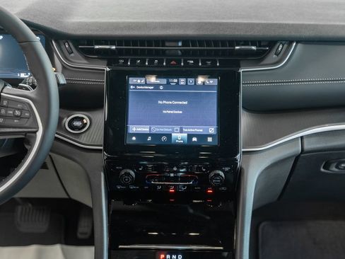 New 2026 Jeep Grand Cherokee L Laredo AWD/4WD image 23