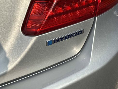 Used 2015 Honda Accord Hybrid Sedan image 11