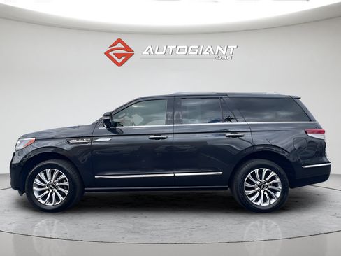 Used 2023 Lincoln Navigator 4WD image 3