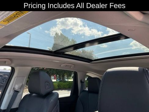 Used 2023 Acura MDX SH-AWD image 9