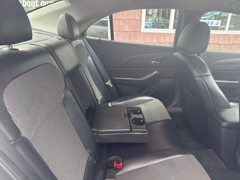 Used 2016 Chevrolet Malibu LT FWD image 13