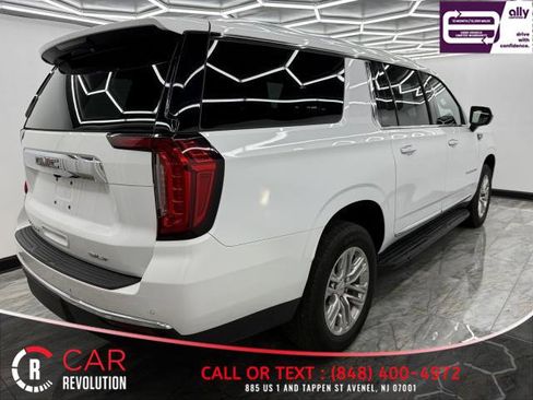 Used 2024 GMC Yukon XL SLT AWD/4WD image 9