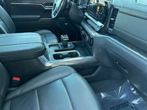 Used 2024 Chevrolet Silverado 1500 LTZ w/ LTZ Premium Package AWD/4WD image 19