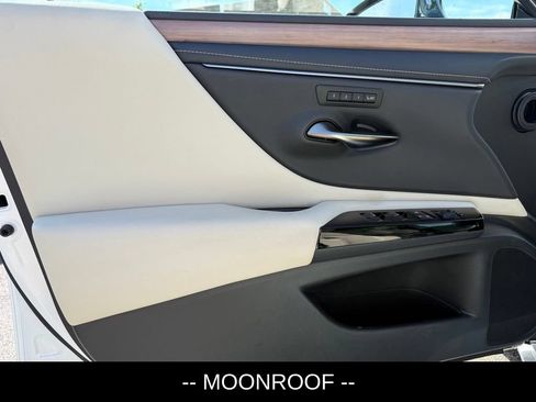 Used 2024 Lexus ES 350 w/ Premium Package FWD image 5