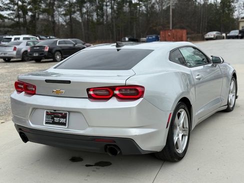 Used 2019 Chevrolet Camaro LT image 7