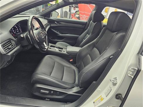 Used 2021 Honda Accord Sport image 9