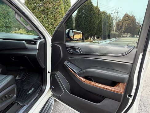 Used 2015 Chevrolet Tahoe LTZ image 30