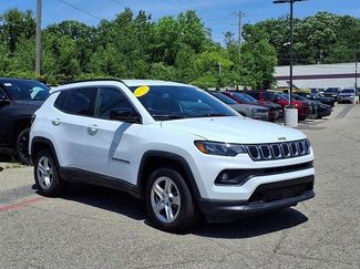 Used 2024 Jeep Compass Latitude AWD/4WD video 1