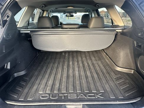 Used 2015 Subaru Outback 3.6R Limited image 14