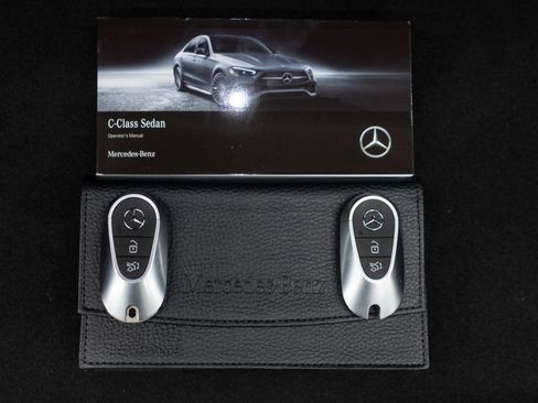 Used 2025 Mercedes-Benz C 300 4MATIC Sedan image 50