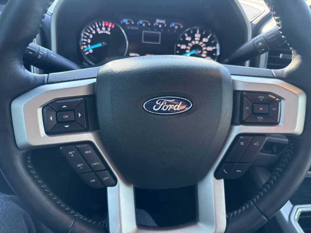Used 2022 Ford F350 Lariat w/ Lariat Ultimate Package AWD/4WD image 17