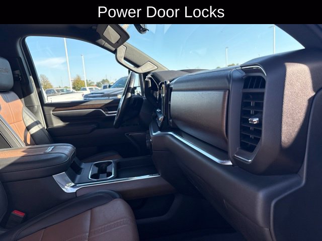 Certified 2024 Chevrolet Silverado 2500 High Country w/ High Country Premium Package AWD/4WD image 27