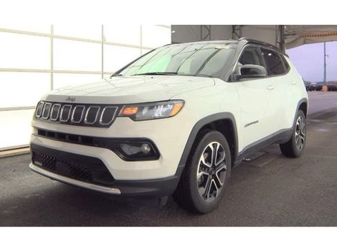 Used 2022 Jeep Compass Limited AWD/4WD image 1