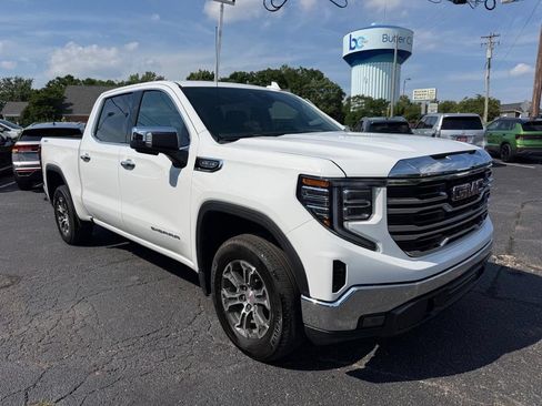 Used 2025 GMC Sierra 1500 SLT AWD/4WD image 4