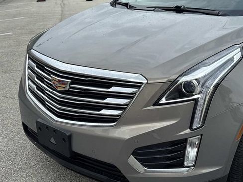 Used 2018 Cadillac XT5 Luxury w/ Driver Awareness Package AWD/4WD image 10