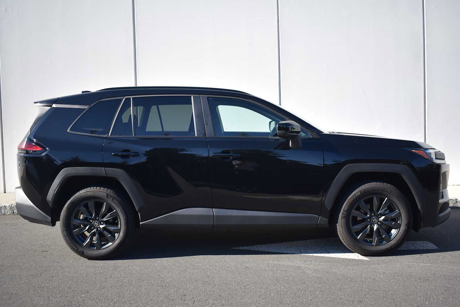 Used 2026 Toyota RAV4 XLE Premium w/ Weather Package AWD/4WD image 4