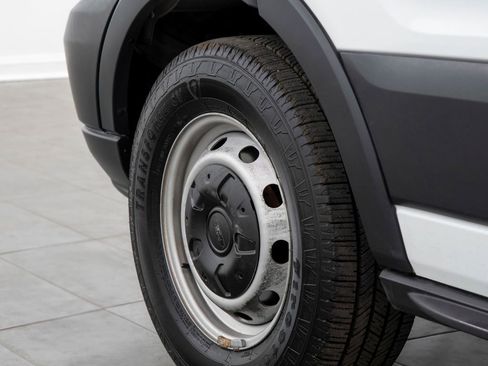 Used 2018 Ford Transit 150 XL image 6