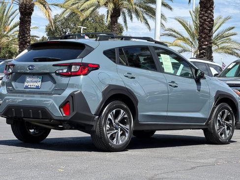 Used 2025 Subaru Crosstrek 2.5i Premium AWD/4WD image 3