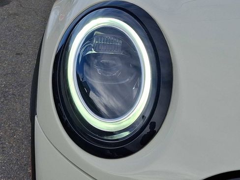 Certified 2023 MINI Cooper S image 9