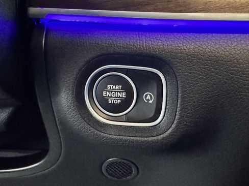 Certified 2025 Mercedes-Benz GLE 350 4MATIC image 32