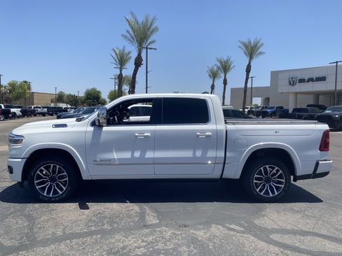 Used 2025 RAM 1500 Limited AWD/4WD image 3