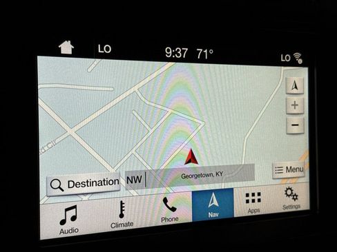 Used 2018 Ford Expedition XLT w/ Equipment Group 202A AWD/4WD image 15