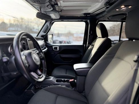 Used 2021 Jeep Wrangler Unlimited Sport image 14