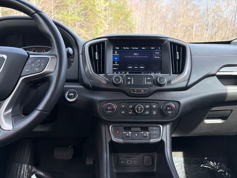 Used 2023 GMC Terrain AT4 image 20