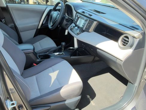 Used 2013 Toyota RAV4 XLE AWD/4WD image 12
